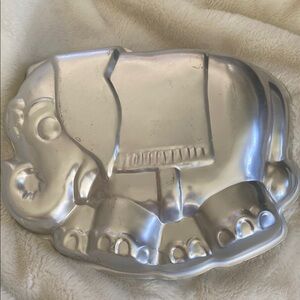 Wilton circus elephant  Cake Pan